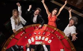 Antarmuka aplikasi mobile coop4d dengan menu kasino live-dealer dan sportsbook